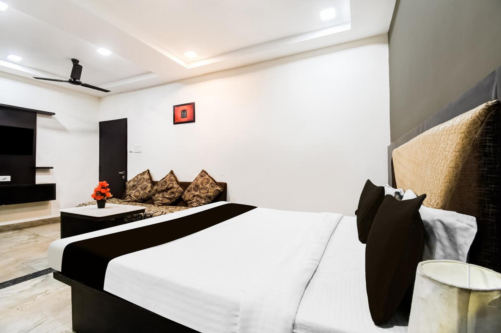 Super Hotel O Raipur City Center Formerly Hotel Edge Экстерьер фото